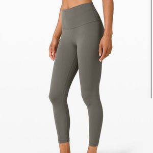 Lululemon 25” Aligns In Grey Sage